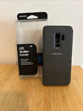Samsung LED Wallet Cover for Galaxy S9+ in Black